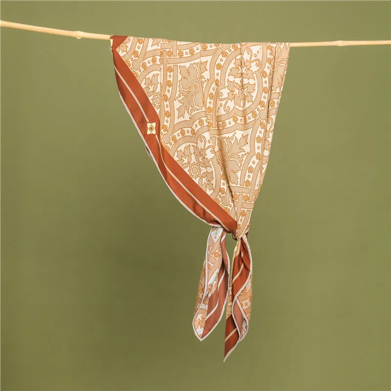 

110*110cm Autumn and Winter Silk Scarf Mulberry Silk Sand Wash Large Square Scarf Twill Shawl Scarf Silk Scarf Silk