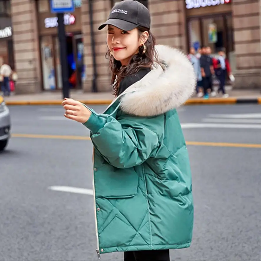 Женская куртка на белом утином пуху зимняя теплая парка с капюшоном и воротником