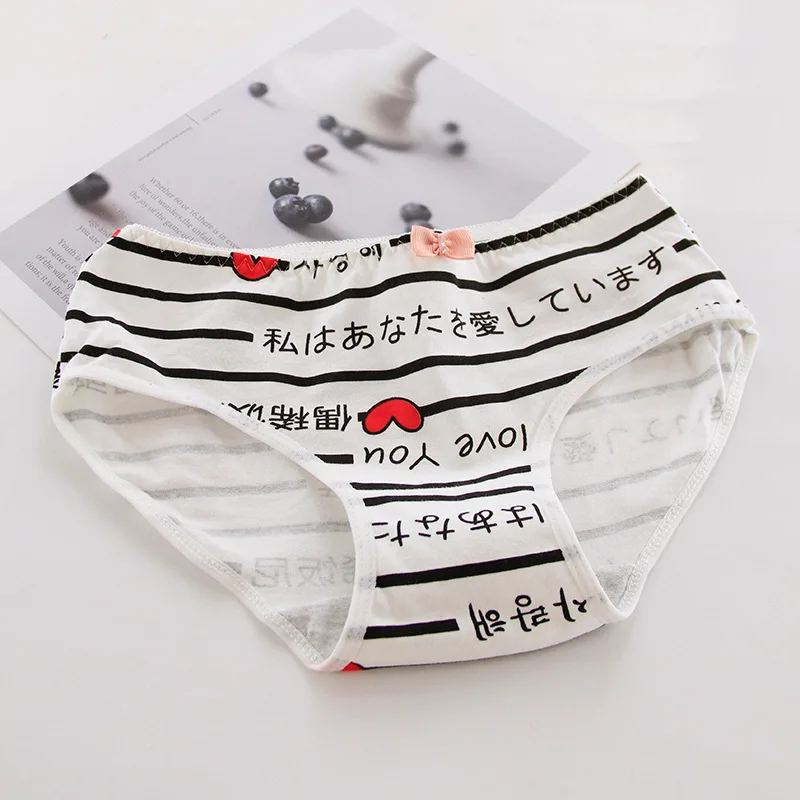 

Alphabet Stripes Women Panties Cotton Breathable Underwear Mid Waist Strawberry Watermelon Fruit Briefs Ladies Pantys Lingerie