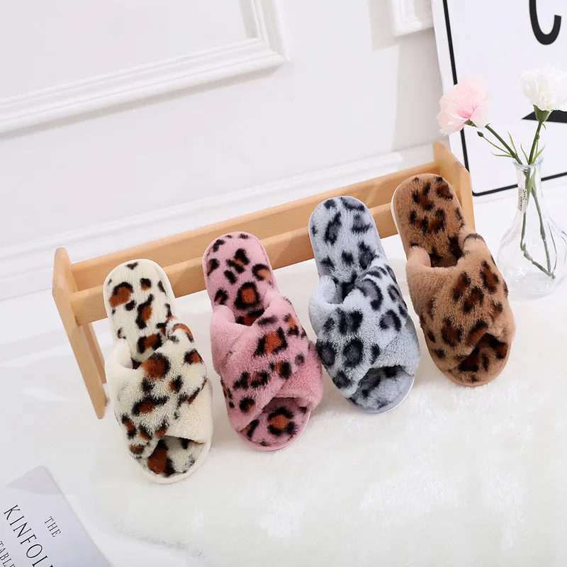 Тапочки женские зимние из флока с леопардовым принтом открытым носком|Тапочки| |