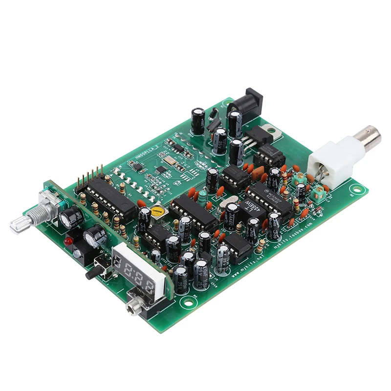 

Радиоприемник R80, двучастотный приемник для авиационной башни