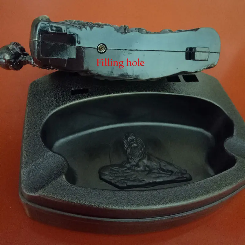 

Retro Multifunctional Metal Ashtray Personality Creative Dragon Shape Gift Multifunctional Metal Desktop Ashtray Ornaments