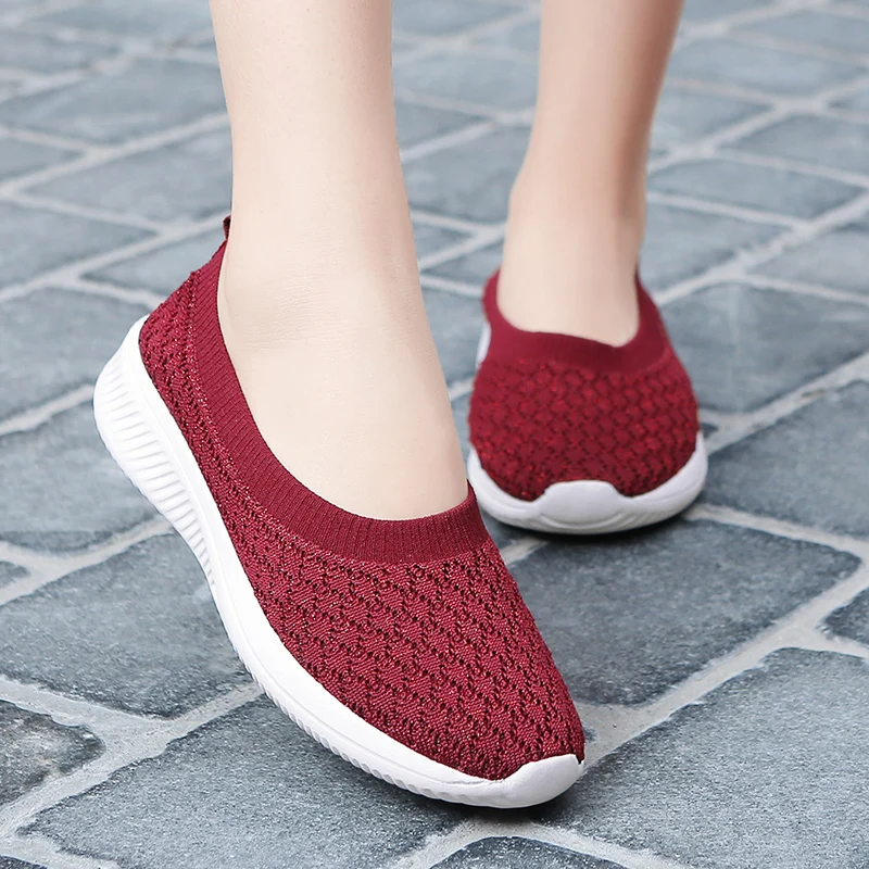 

2020 New Fashion Sneakers Women Shoes Breathable Mesh Slip-on Flat Shoes Women Plus Size Loafers Shoes zapatillas mujer light