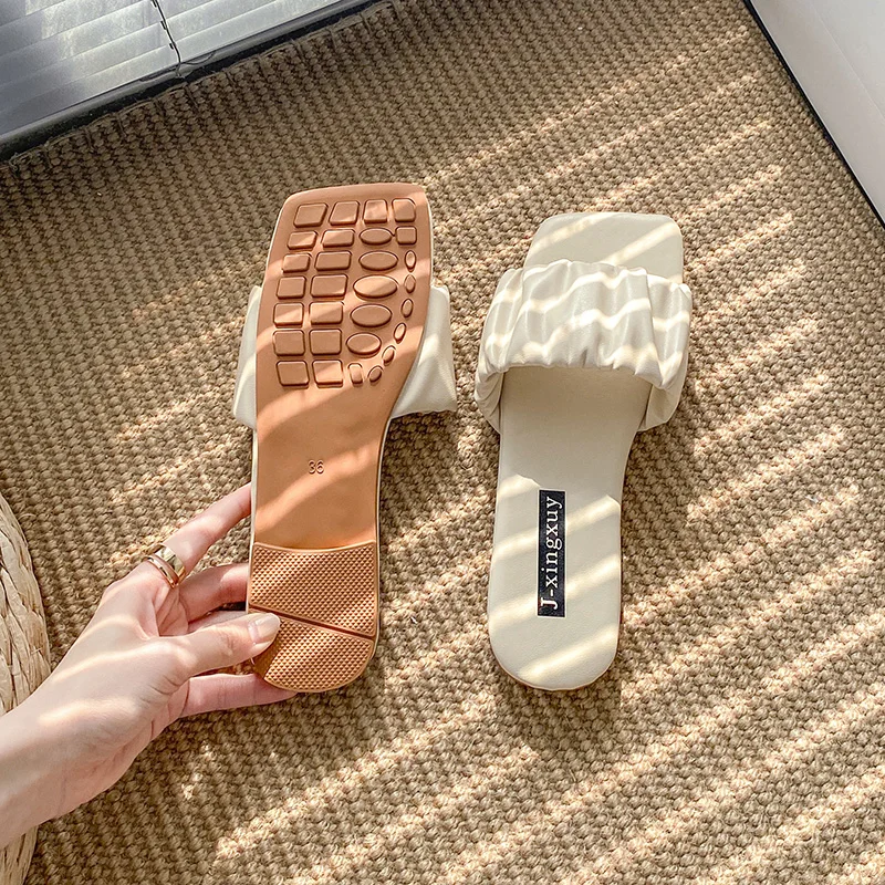 

Shoes Women Slippers Flat Shale Female Beach Luxury Slides Pantofle Soft Sabot Summer Designer 2021 Rome Fashion PU Basic