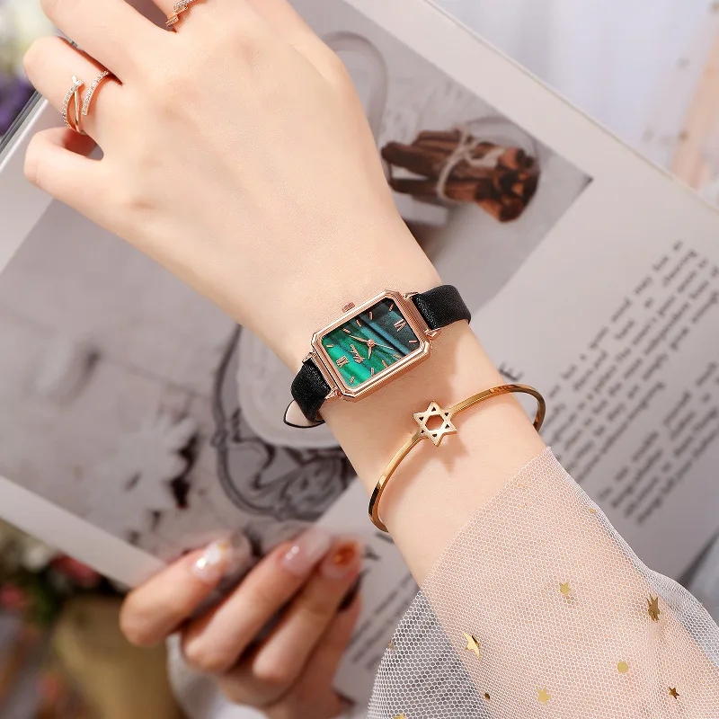 

Women's Fashion Small Green Watch Belt Simple Student Classic Simple Retro Temperament Romantic Small Square Quartz Waterproof W