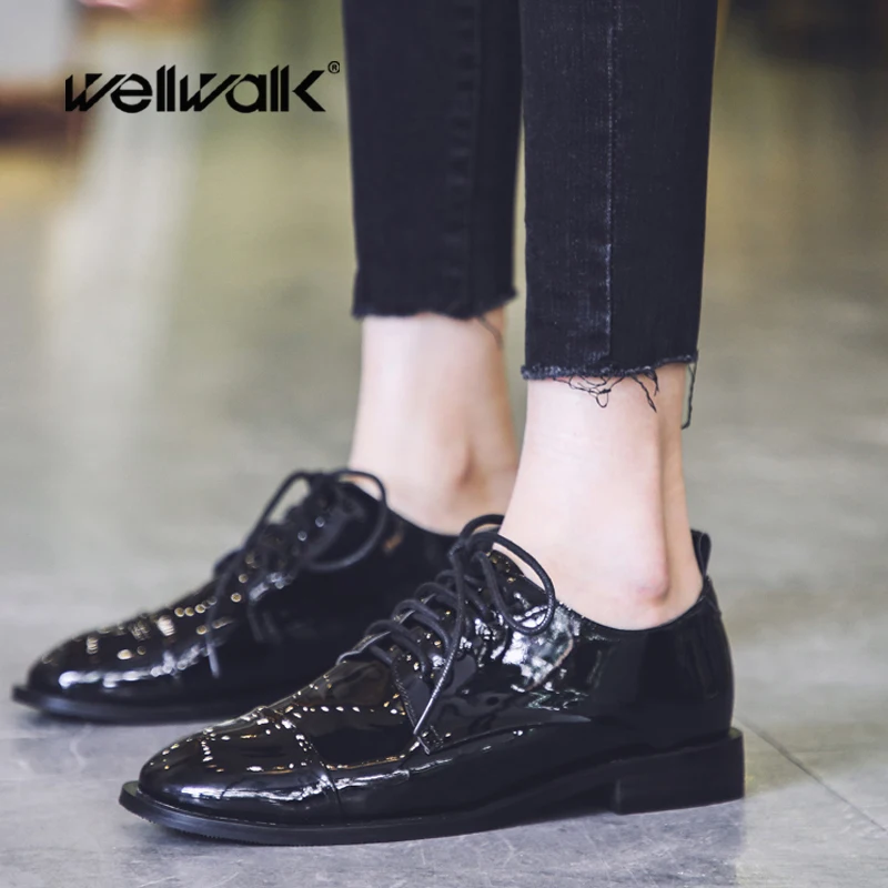 Роскошные брендовые лакированные черные туфли с перфорацией типа броги женские