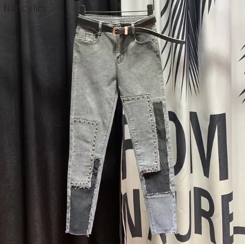 Серые джинсы чтобы придать женщине индивидуальность шить с бусинами брюки