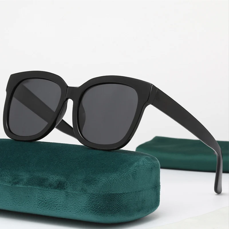 

5-24 Sunglasses Unisex Sunglasses + Green Box