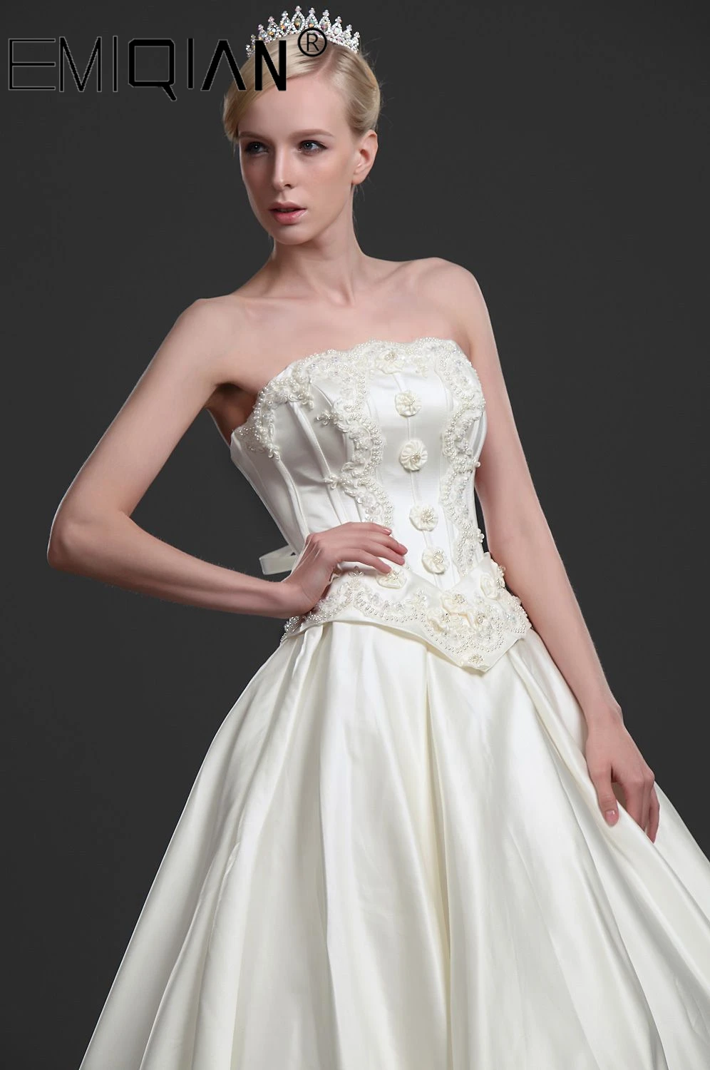 Plearls Beaded Wedding Gowns Sleeveless Basque Waistline Satin Bridal Dress Limited Edition Designer | Свадьбы и торжества
