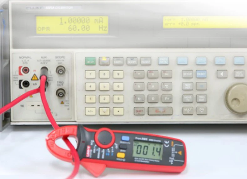UNI-T UT210E UT210D UT210C UT210B UT210A Мини цифровой клещи True RMS Авто Диапазон AC DC Бесконтактный мультиметр тестер