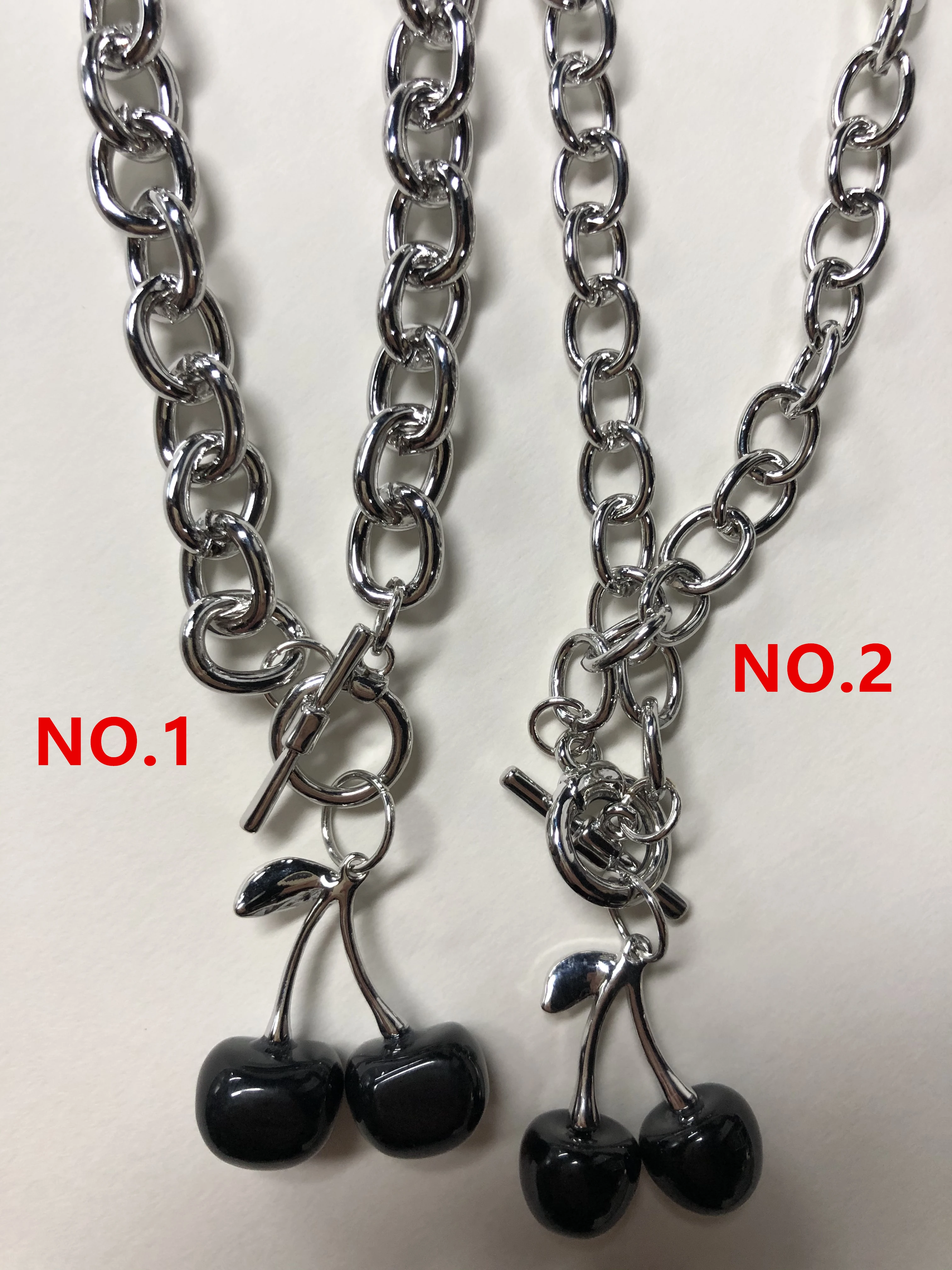 

HUANZHI 2020 New Titanium Steel Punk Black Cherry Pendant Metal Clavicle Chain Choker Necklace for Women Girls Party Jewellery