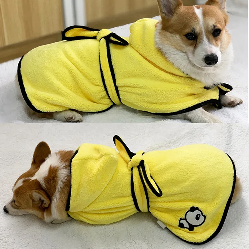 Абсорбирующий теплый банный халат из микрофибры и кораллового флиса для