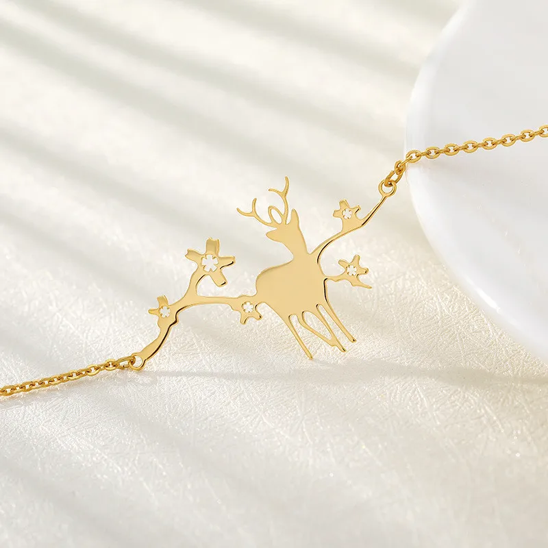 

Fashion Stainless steel Christmas Gift Sika Deer Bracelet For Women Girls Fine Animal Snowflake Pendant Metal Bracelet Jewelry