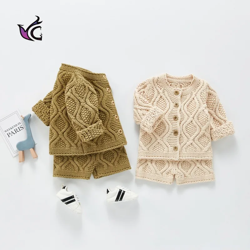 

Костюм детский из двух предметов, Топ с длинным рукавом и шорты