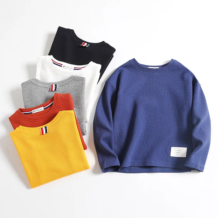 

Детская трикотажная рубашка с длинным рукавом и круглым вырезом