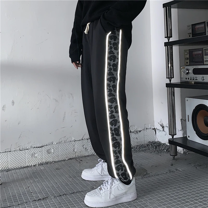 

HARAJPOO Woman Pants 2021 Spring New Korean Ins Dark Harajuku Leopard Reflective Stitching Sports Leggings Loose Casual Trousers