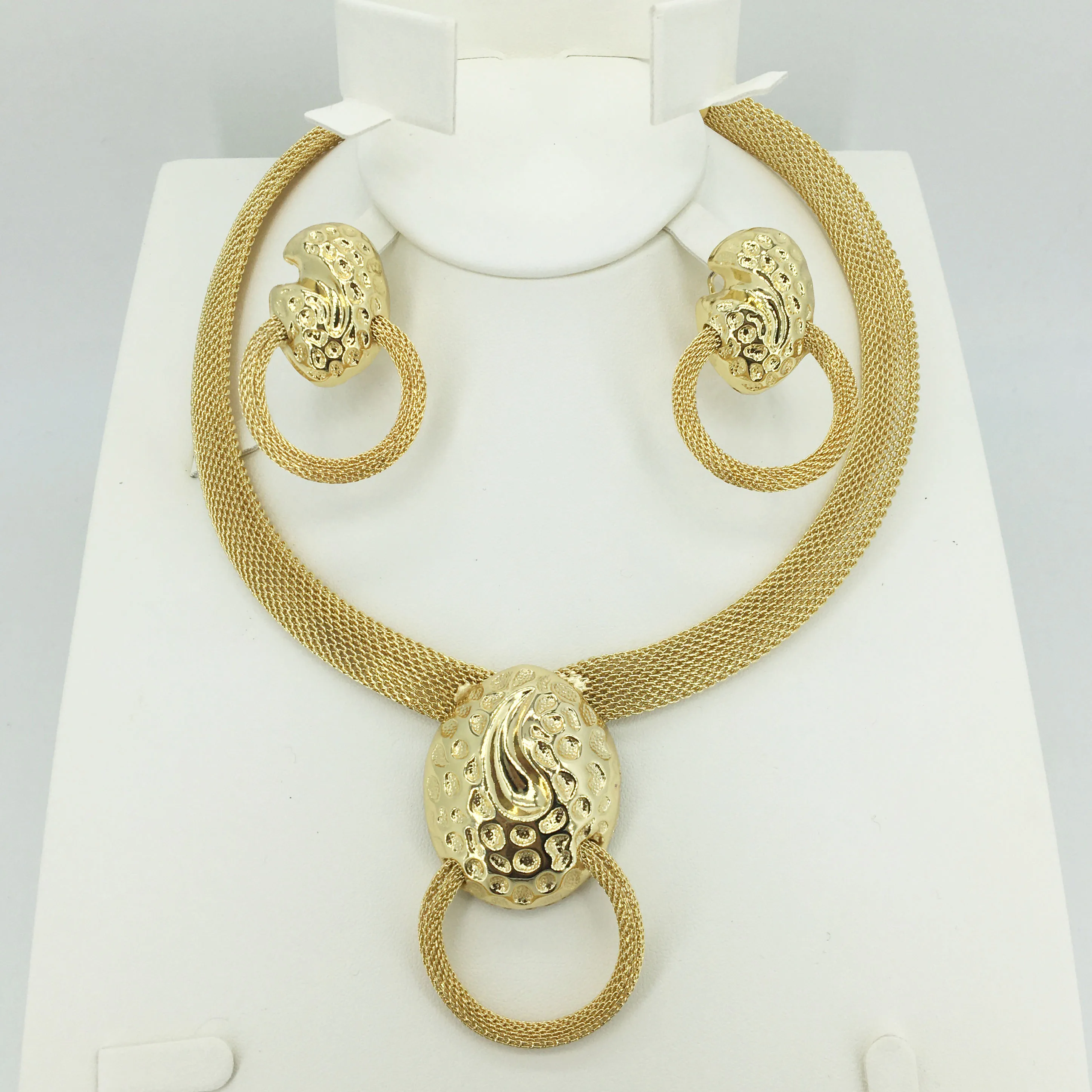 

Горячая мода Свадебный Дубай Африка Нигерия Африканский комплект ювелирных изделий золотого цвета ожерелье серьги романтическая женщина ...