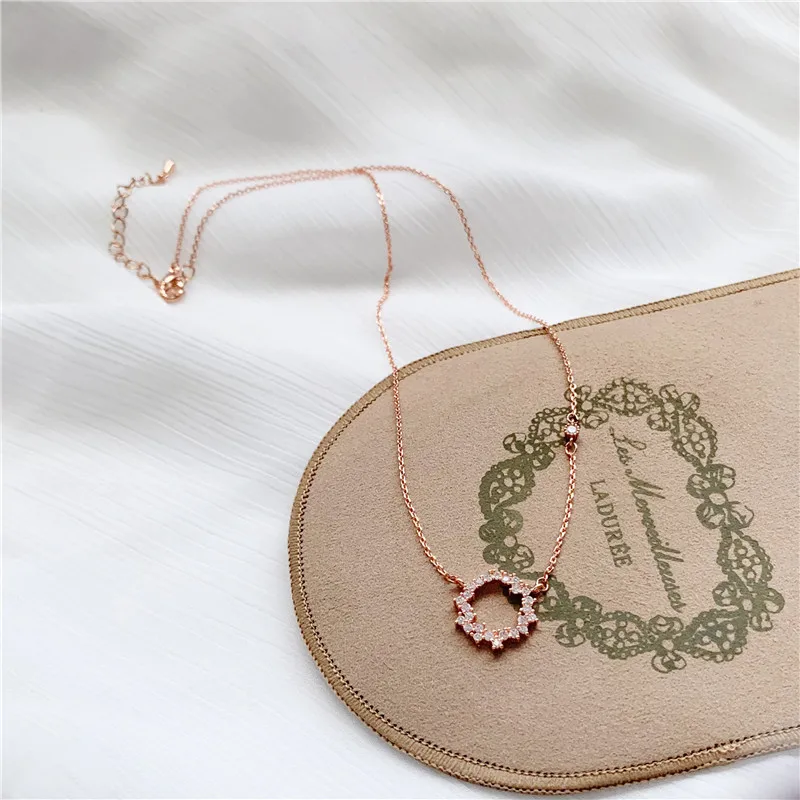 Женское асимметричное колье с подвеской элегантное ожерелье в Корейском стиле