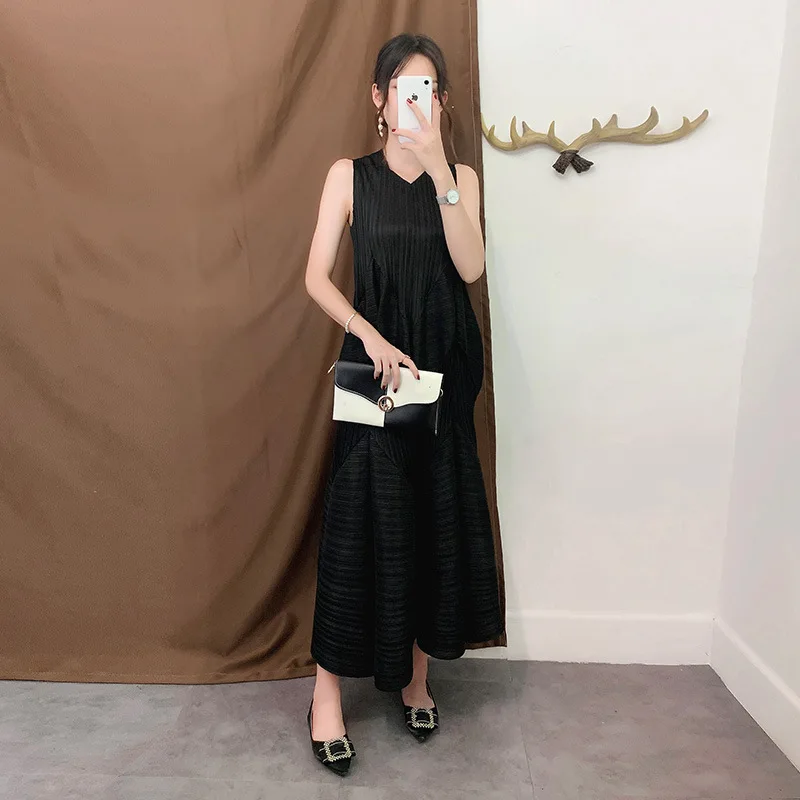 Платье LANMREM женское свободного кроя однотонное плиссированное платье-фонарик