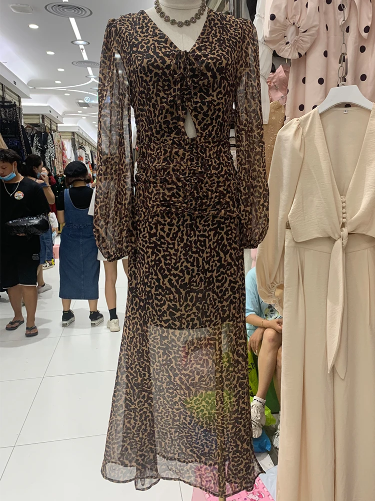 

Free shipping retro leopard print print pleated high waist sexy hollow personality dress ladies fall new style loose big swing