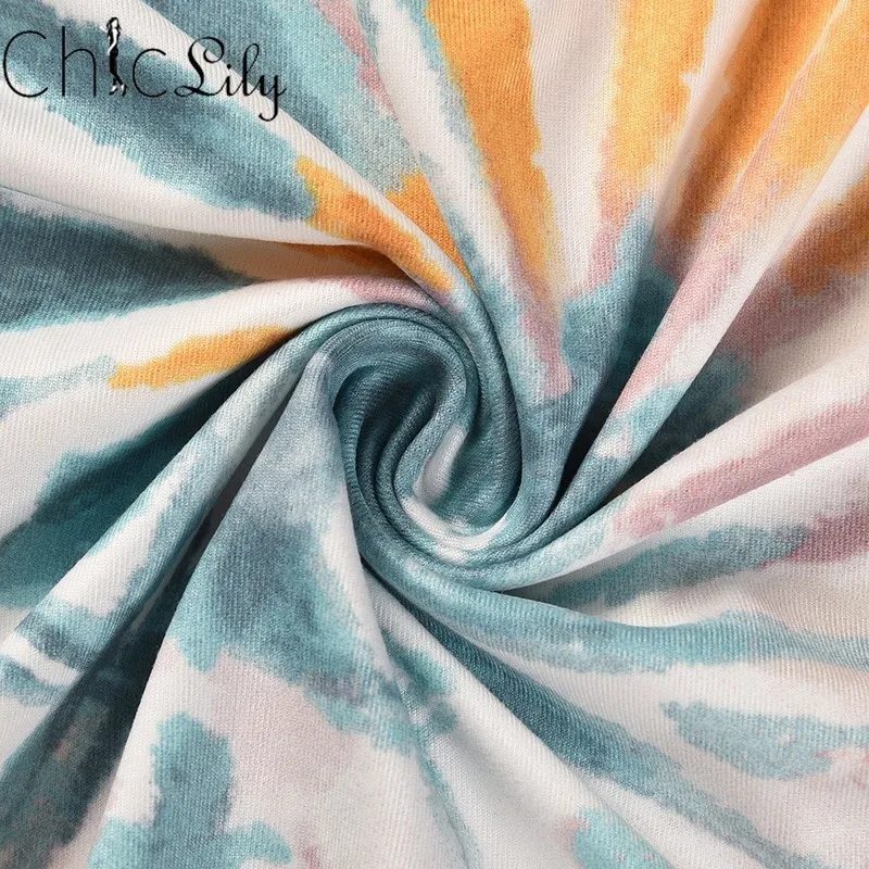 

Chiclily Tie-Dye Long Sleeved Top Women's Gradient Loose Round Neck Street Style Harajuku Tshirts