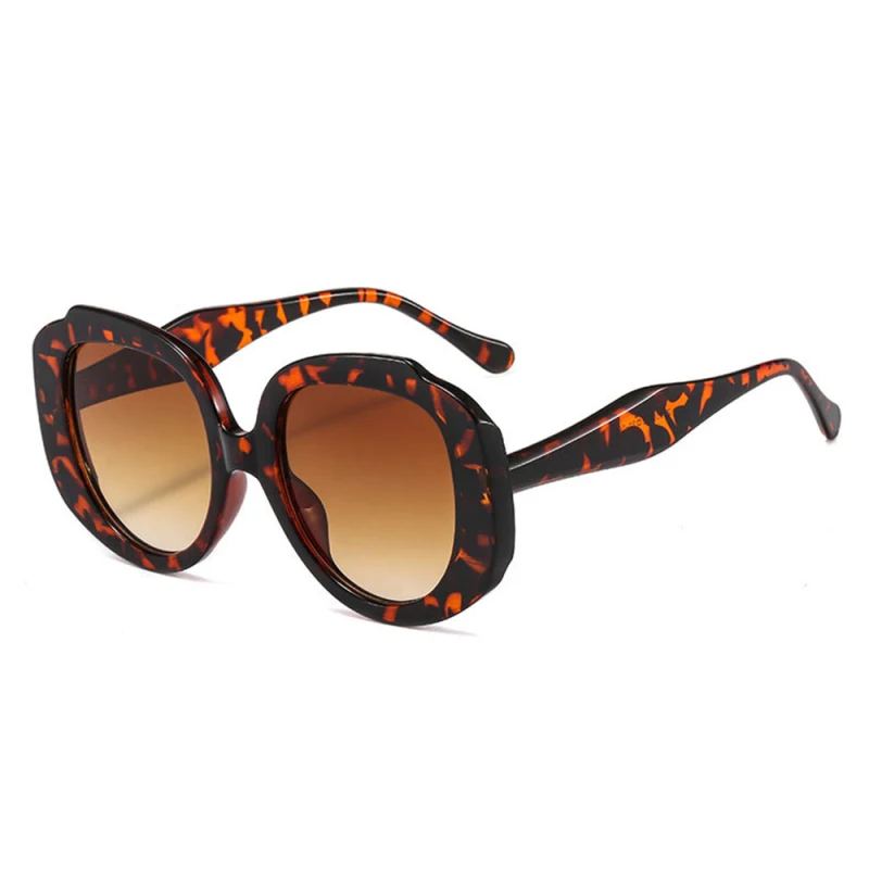 

2021 New Brand Sunglasses Women Luxury Designer Fashion Black Eye Oversized Sunglasses Female Gradient Sun Glasses Oculos