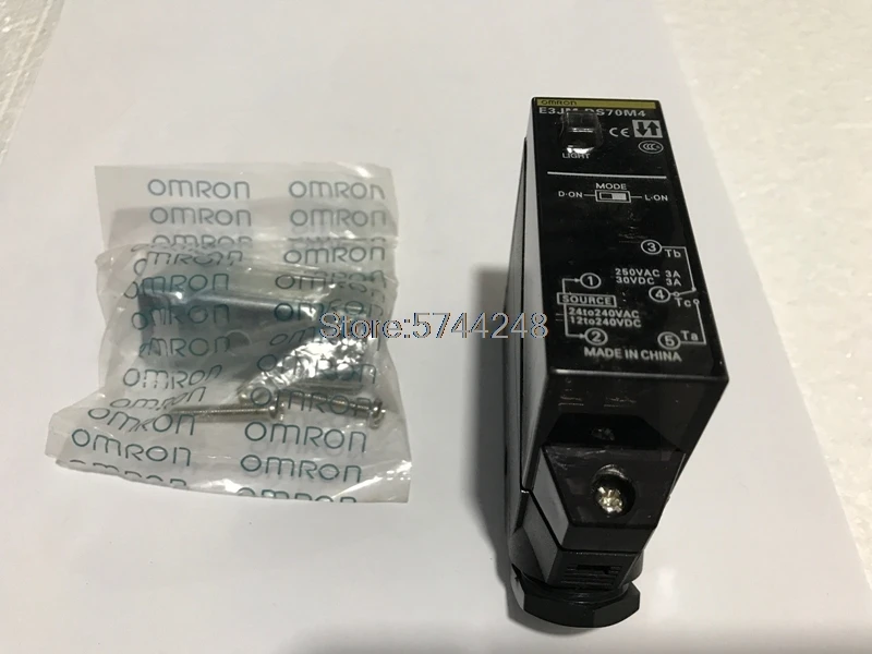 

Free shipping E3JM-DS70M4 Omron Photoelectric Switches Sensors New High Quality