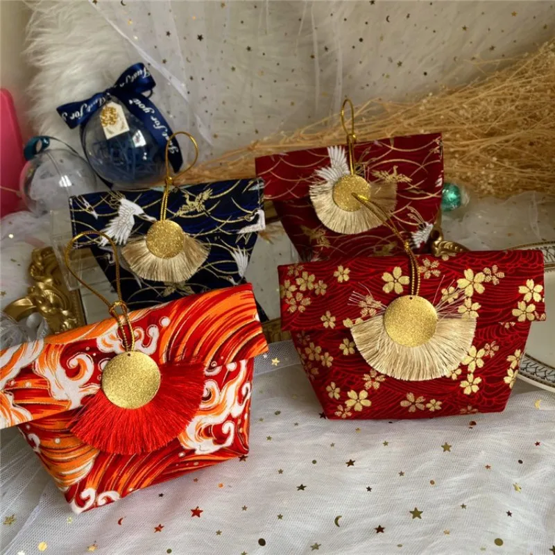 

Chinese Knot Coin Purse Red Envelope Betrothal Gift Bag Exquisite Floral Money Pocket High-grade Brocade Wedding Tassel Bags