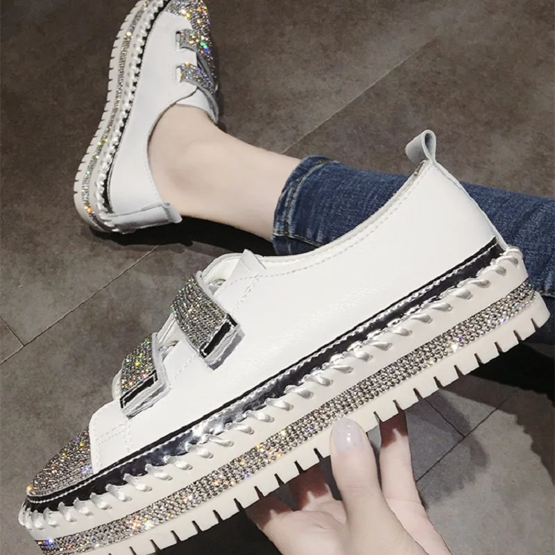 Одноногая женская обувь 2019 г. Новая повседневная на плоской подошве со стразами