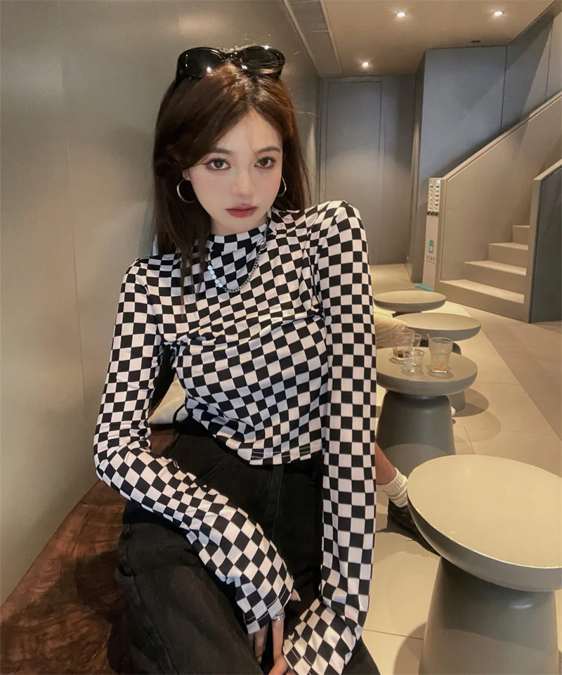 

Real Shot Cost-Effective Hot Girl Long Sleeve Bottoming Shirt Retro Black