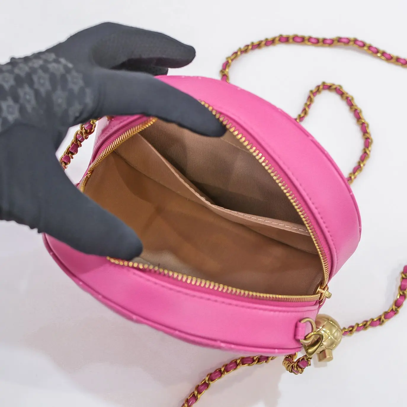 

Mini round cake bag with leather round bag with new rhomboid chain bag with small round bag with lady's cross body