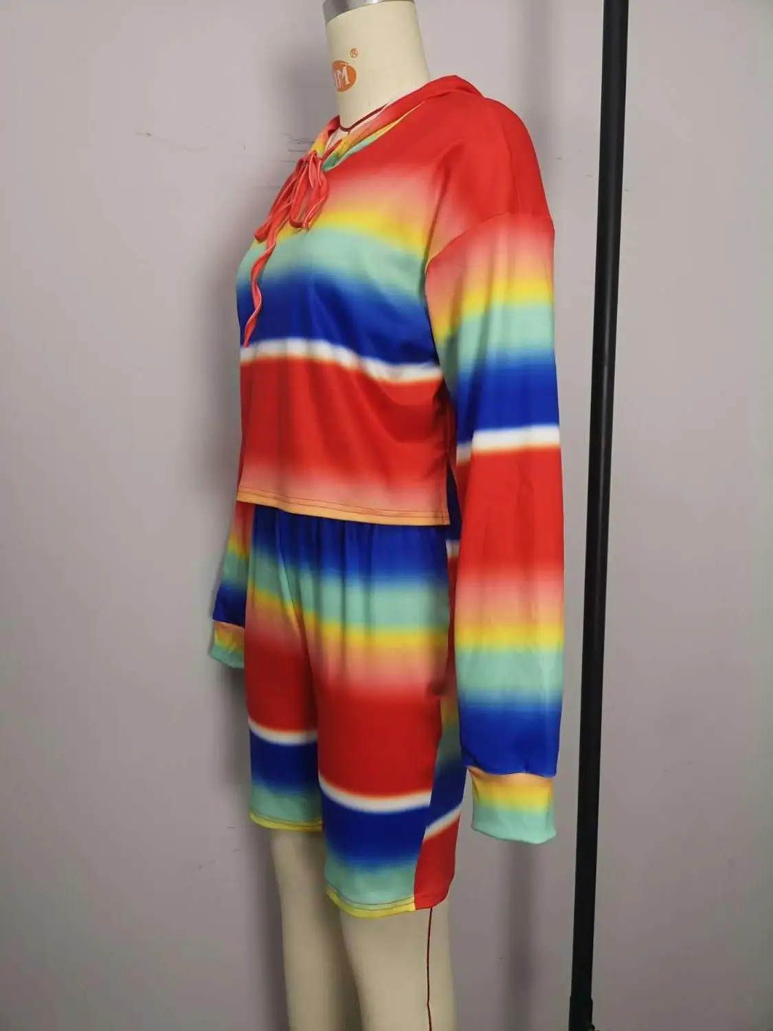 

Colorful Striped Patchwork Casual Two Piece Outfits For Women Matching Sets Long Sleeve Sweatshirt Top Biker Shorts Causal Home