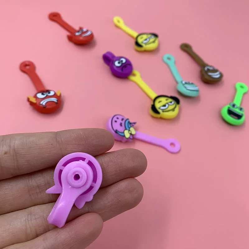 

100pcs Straps Cartoon Line Storage Clip Desk Organizer Winder Portable Earphone Data Cable Storage Buckle Organizer scrapers 2