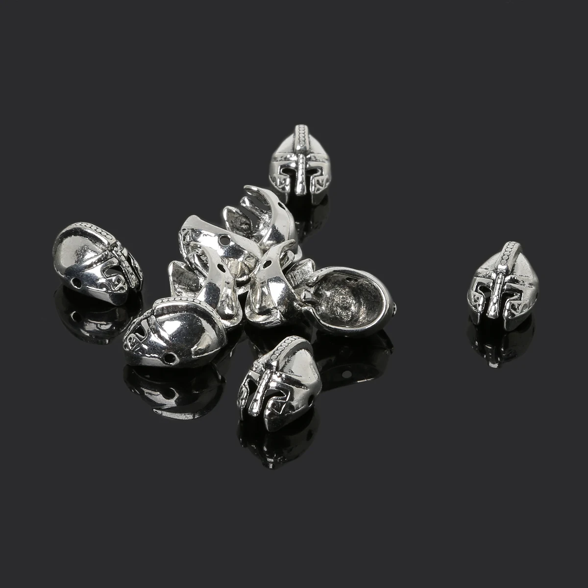 2020 10pcs/lot Metal Charms Roman Warrior Gladiator Helmet Beads Spacer For DIY Bracelet Jewelry Making Accessories |