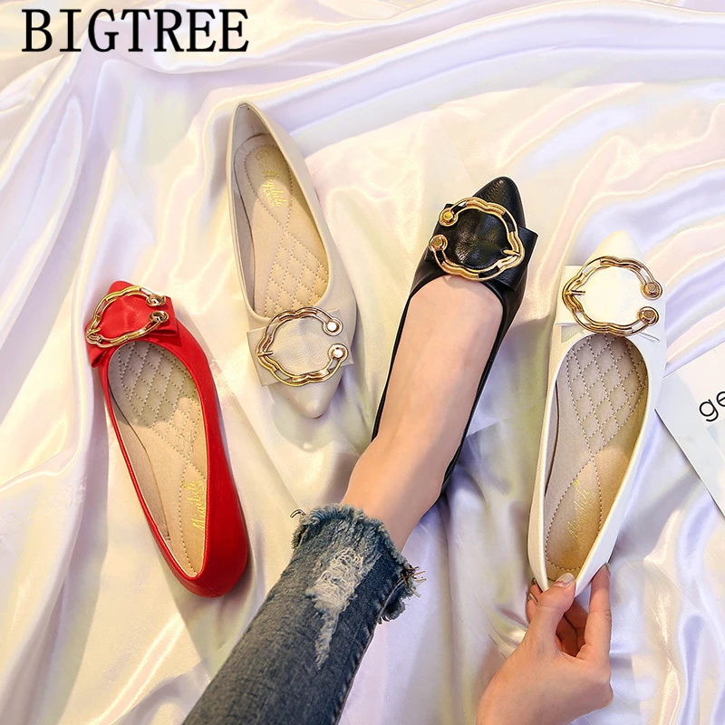 Туфли женские кожаные плоская подошва модные элегантные красные черные белые в