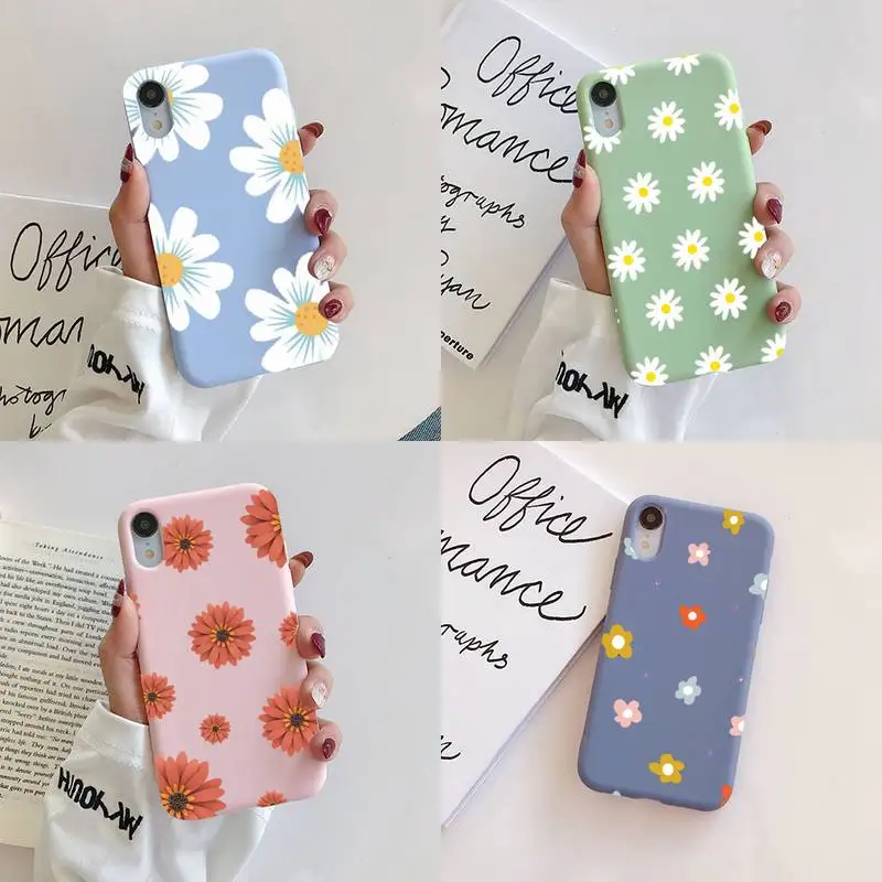 

Colorful Daisy Flowers Phone Case for iPhone 11 12 13 mini pro XS MAX 8 7 6 6S Plus X 5S SE 2020 XR case