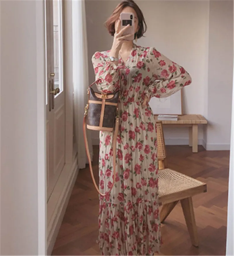 

2020 New Arrivals Retro Floral Dress Female Chiffon V-neck Long-sleeved High Waist Maxi Dresses for Spring Summer Autumn