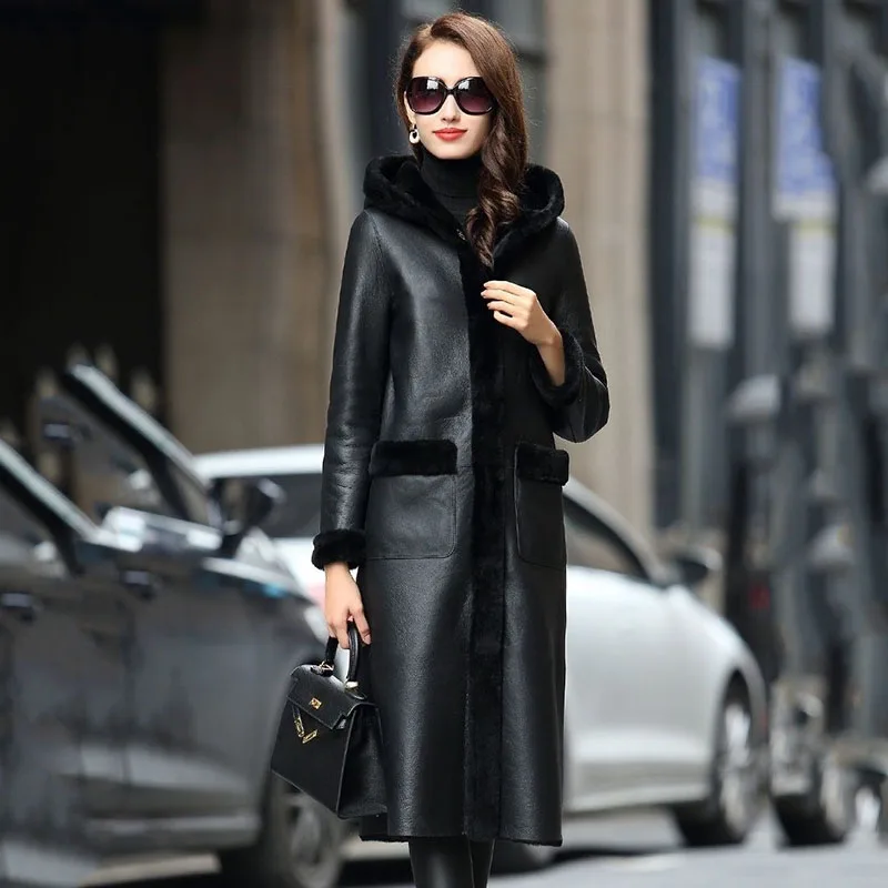 

Женская зимняя куртка из овечьей кожи, с капюшоном