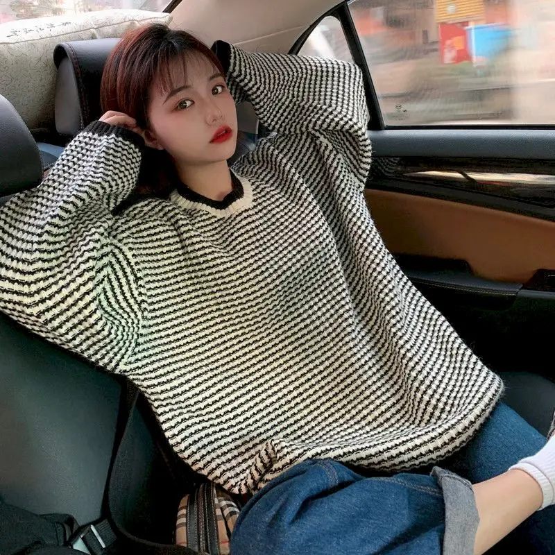

Sweater Female Black And White Striped Students Loose And Lazy Outer Wear Knit Sweater Top Women Clothes 2021 Korean Fashion