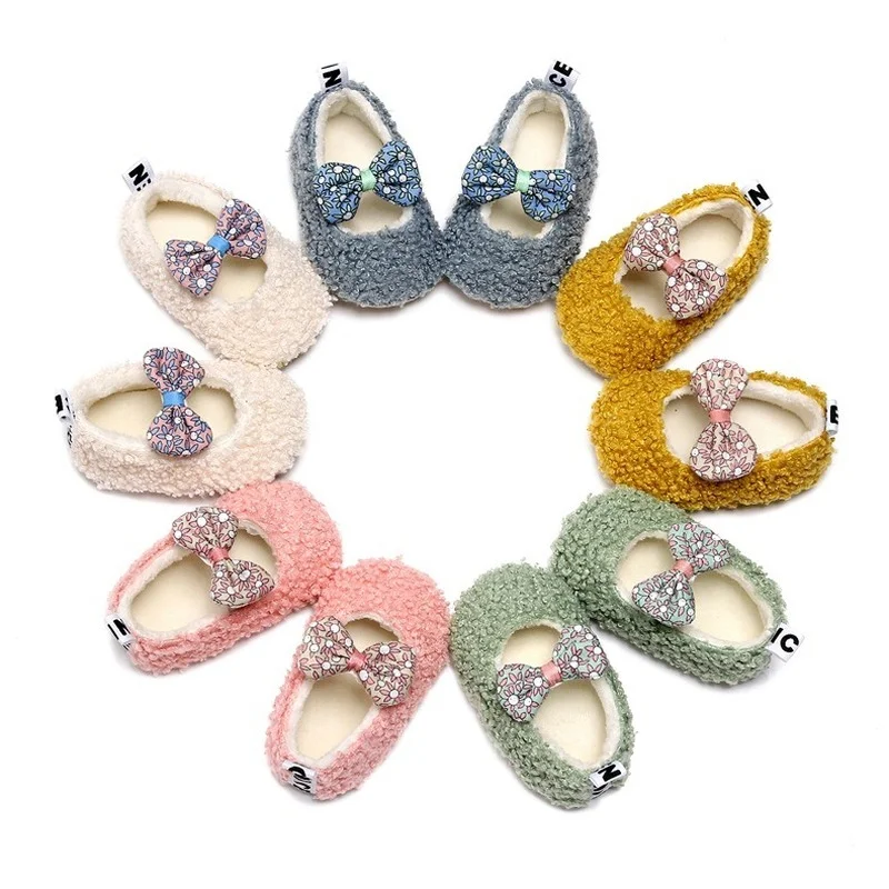 

0-2Y Baby First Walker Shoes Plush Warm Winter Toddler Girl Casual Cotton Shoes Soft Sole Infant Bow-knot Crib Shoes Anti-slip