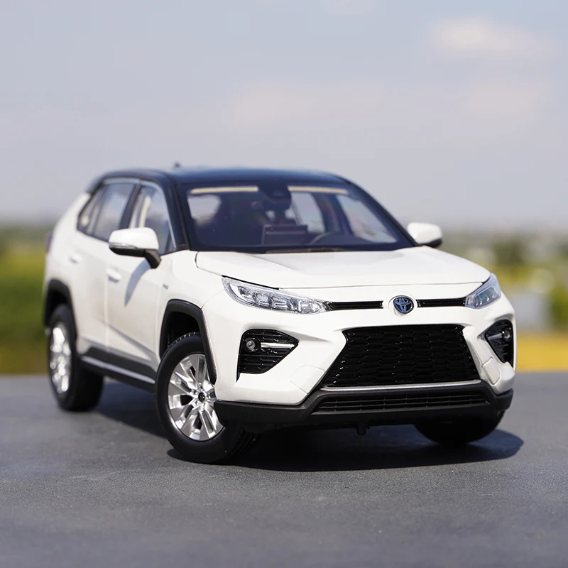 

Оригинальные, фабричные, по цене производителя, Аутентичные 1:18 Toyota Wildlander 2020 версия белый/синий литья под давлением масштабная модель автомо...