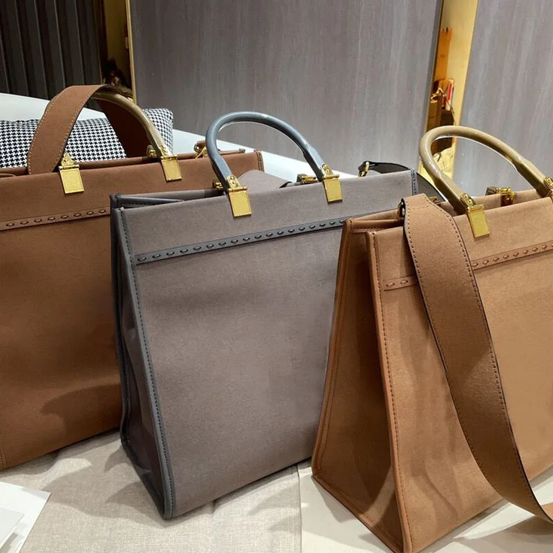 

The new 2021 classic original design high quality fashion bag luxury single shoulder bag handbag inclined shoulder bag