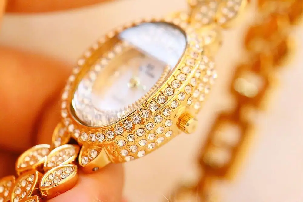

Top Brand Diamond Wristwatch Women's Bracelet Watches Luxury Waterproof Rhinestone Analog Quartz Clock Ladies Watch reloj mujer