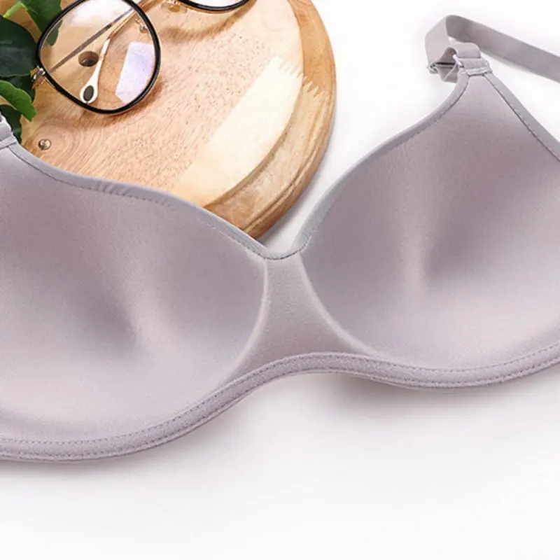 

New Fashion Sexy Seamless Thin Section Cotton Comfortable One-piece Seamless 1/2 Cup Solid Color No Steel Ring Gathered Bra