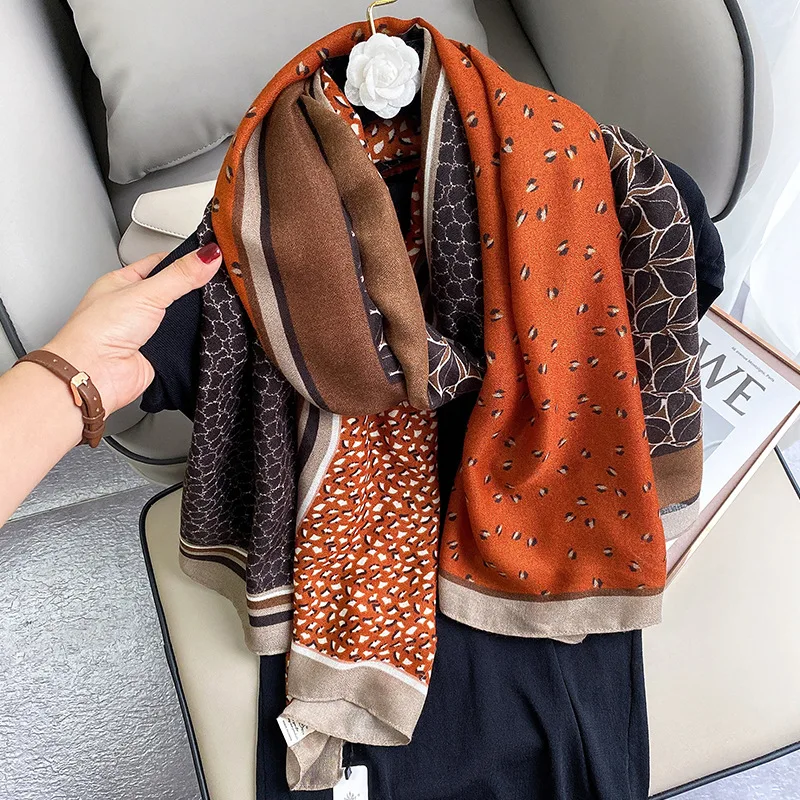 

Cotton and linen scarf for women in autumn and winter