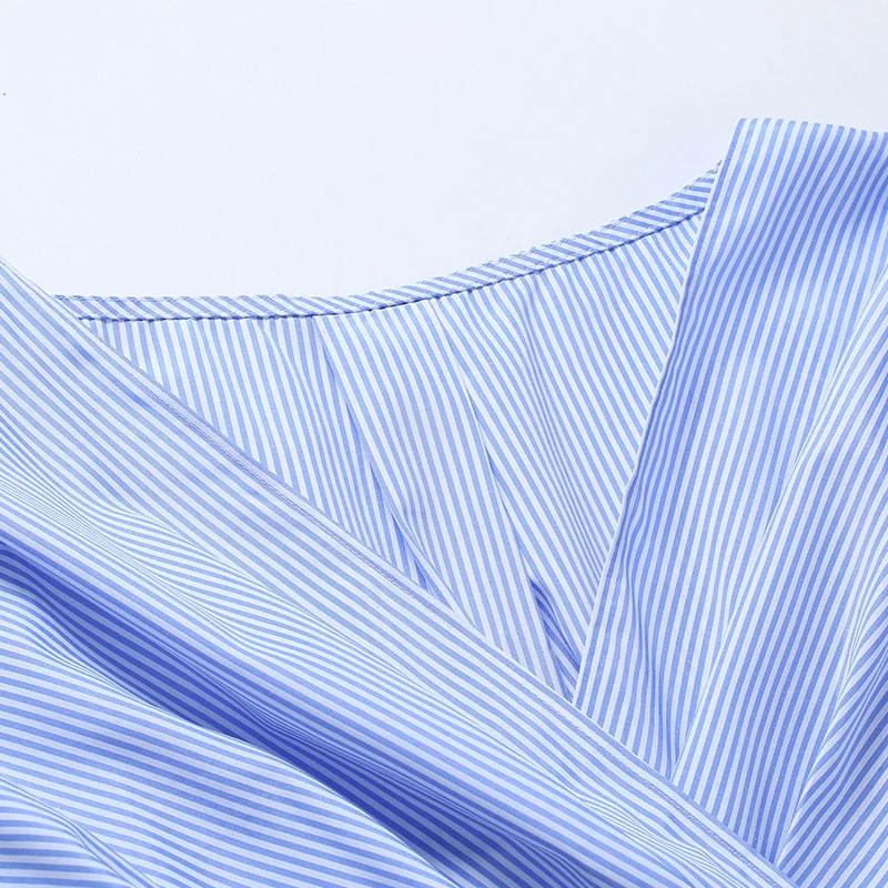 

2019 fashion design new star with the Korean version of the temperament lantern short-sleeved v-neck slim slim striped dress