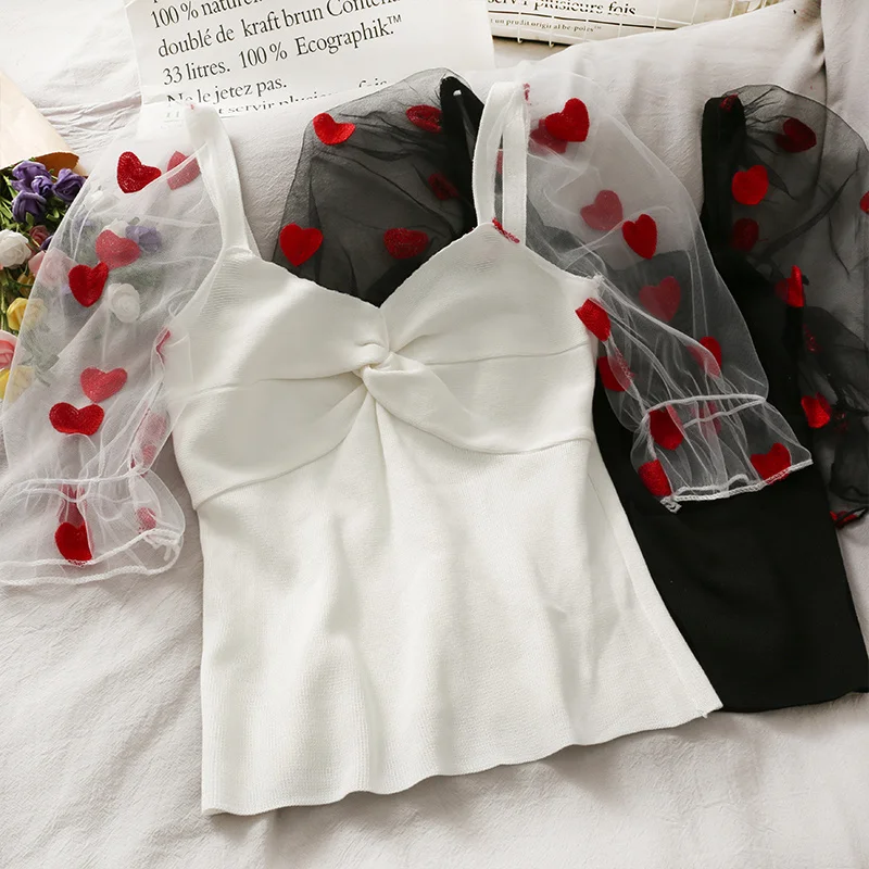 

Сетчатый шивочный любовь Флокирование Slim Fit для похудения трикотажная футболка для женщин на весну и лето квадратный воротник с открытыми п...