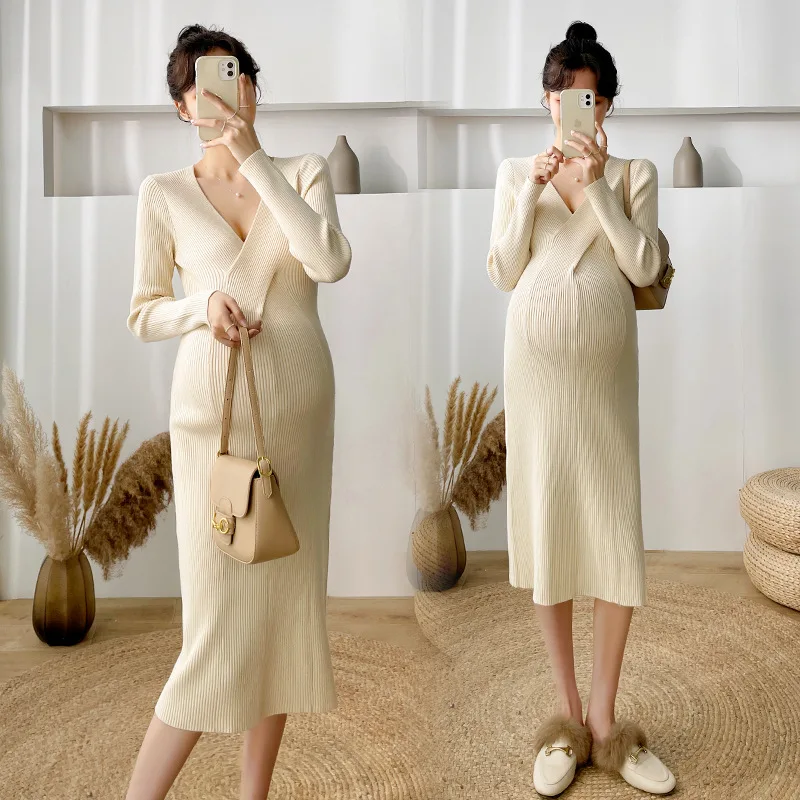 

Autumn and winter V-neck long-sleeved knitted sweater dress for pregnant women Maternity skirt