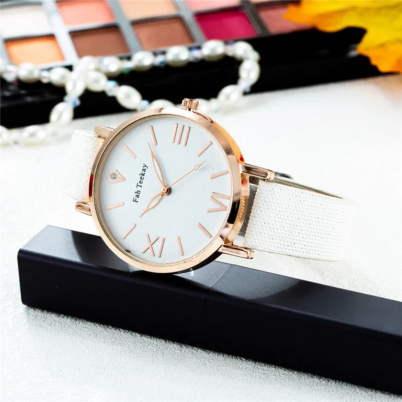 Женские кварцевые часы с кожаным ремешком со стразами | Наручные