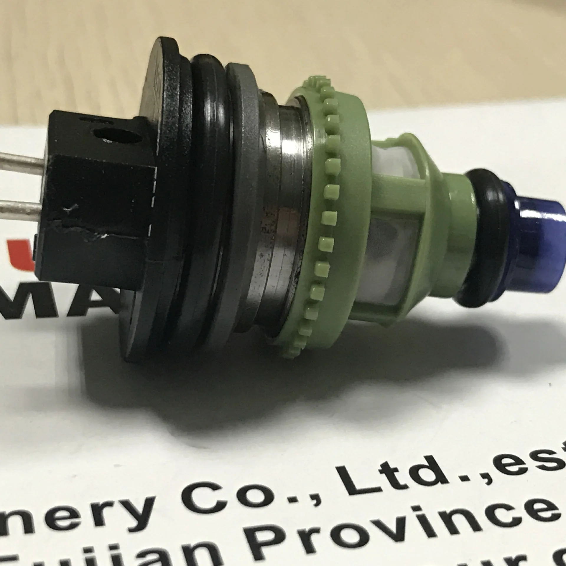 Топливный инжектор подходит для Chevy Geo Metro Suzuki Swift 195500-2160 0280150661 1.0L FIAT DUCATI DAVIDSON IWP069 |